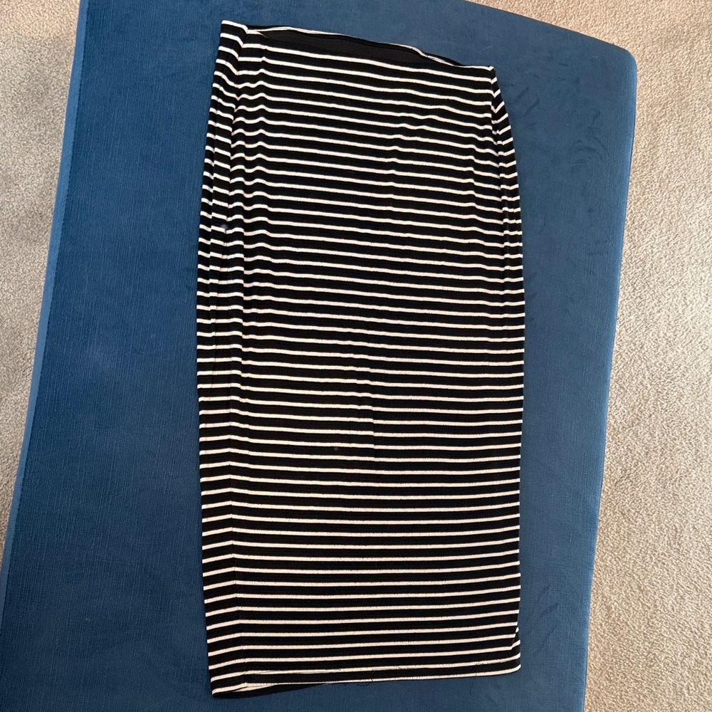 Black and White Striped Women's pencil Skirt